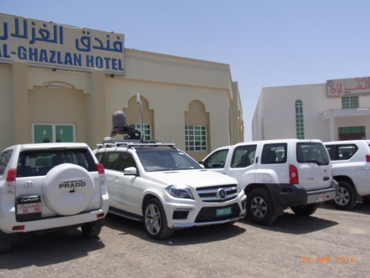 Al Ghazlan Hotel Sinaw Ruddah Luaran gambar