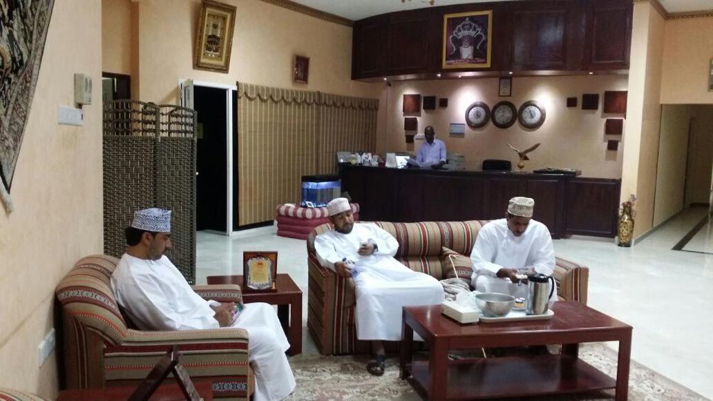 Al Ghazlan Hotel Sinaw Ruddah Luaran gambar