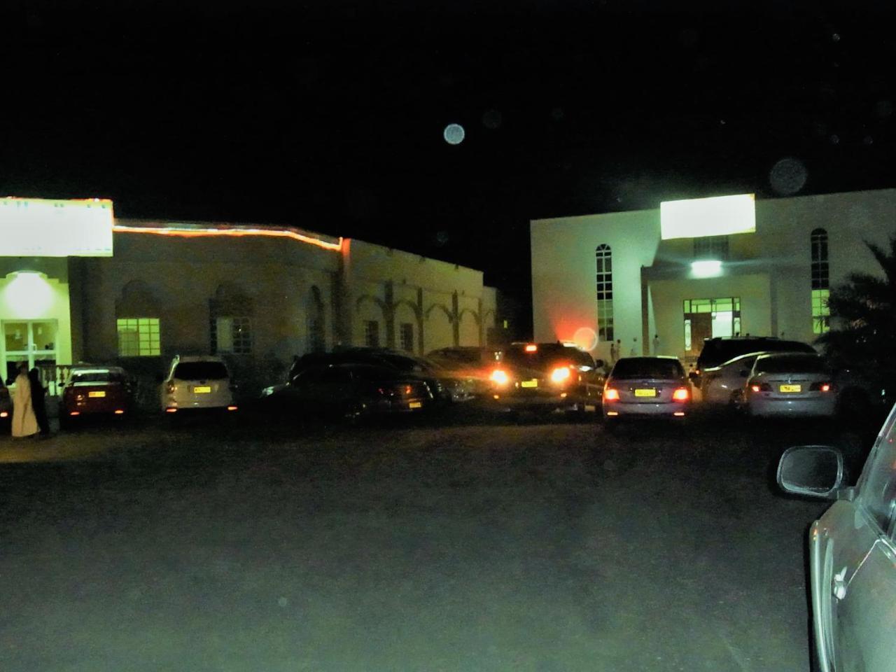 Al Ghazlan Hotel Sinaw Ruddah Luaran gambar