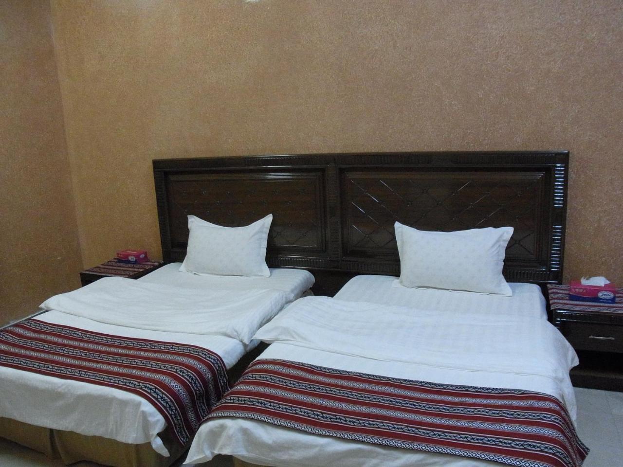 Al Ghazlan Hotel Sinaw Ruddah Luaran gambar