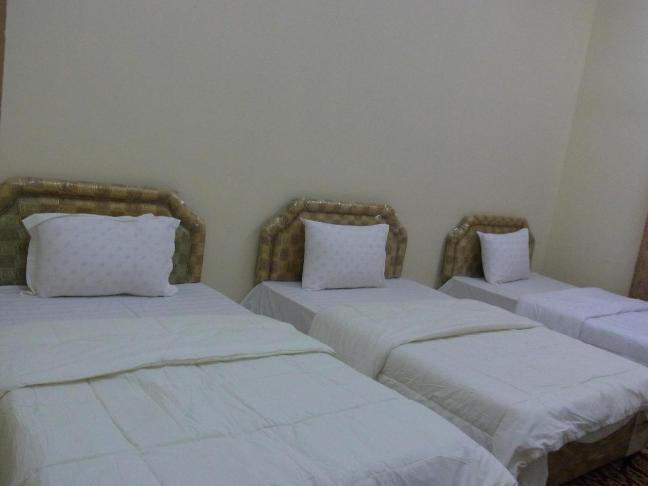 Al Ghazlan Hotel Sinaw Ruddah Luaran gambar